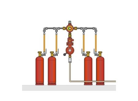 4-х балонна установка з редуктором і ручним подвійним клапаном 4 кг / год 50 мбар (комплект) - Фото1